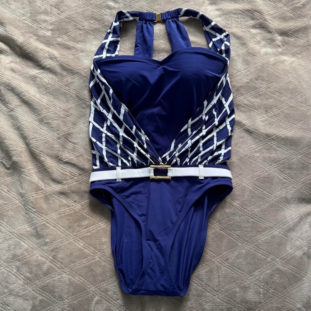 Chic supermodel swimsuit